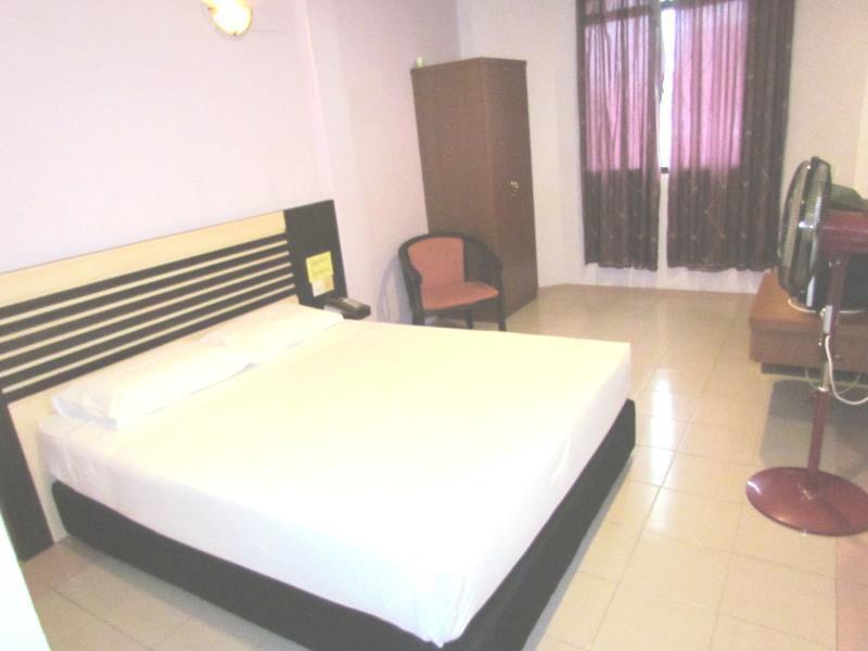 Hotel Lam Seng Pantai Remis Eksteriør billede